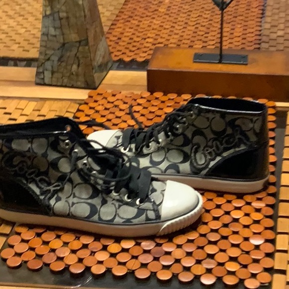 Coach Sneaker Sale$$$ - Picture 2 of 4